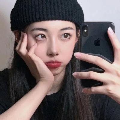 蛮荒时代，我被高冷兽王娇宠了